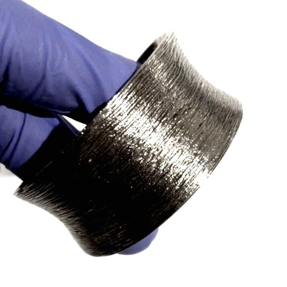 Silver-Tone Textured Cuff Bracelet – Elegant Women’s Statement Fashion Jewelry - Picture 3 of 8